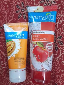 Everyuth Naturals Face Wash & Scrub