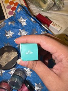 MAC Frost Lipstick - Rouge A Levres