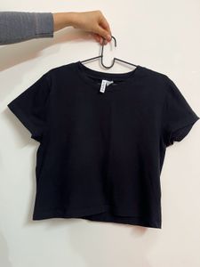 H&m Black Crop Top