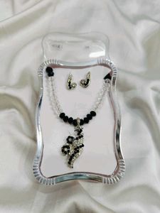 🇳🇿💫🎀Sparkling Snake Design Necklace &amp; Earng