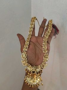Gold finish combo set with earrings