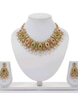 Elegant Necklace & Earring Set