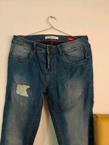Flying Machine Stylish Denim Jeans 28