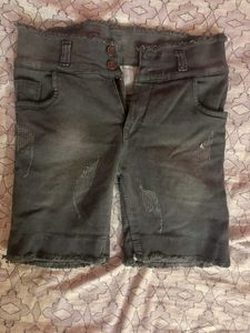 Stylish Distressed Denim Shorts