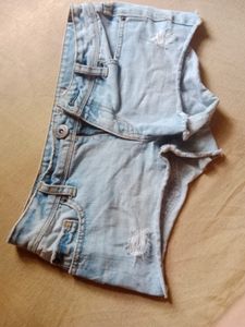 rich class denim imported short