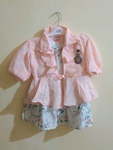 Adorable Girls' peach Floral Outfit Set