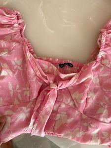 Pink Floral Crop Top🩷🩷