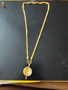 Elegant Gold Chain Necklace