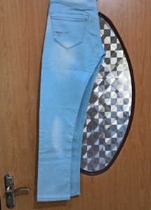 Unisex Light Blue Slim Fit Denim Jeans (Waist 30)