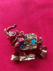 Cute elephant 🐘