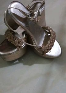 Gold Platform Heels - Size 39/ UK 6