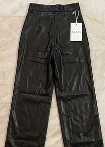 Zipper Faux Leather Pants Size XS