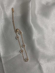 Delicate Flower Chain Anklet