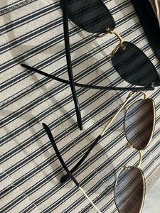 Stylish Cat-Eye Sunglasses Set
