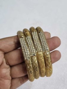 Set of 4 Golden Bangles with Rhinestones