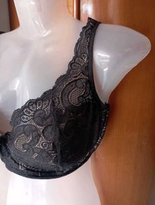 Lace Trimmed Push-Up Bra