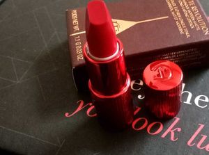 Charlotte Tilbury Hollywood vixen