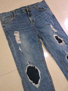 ❗SALE❗Distressed Blue Denim Jeans