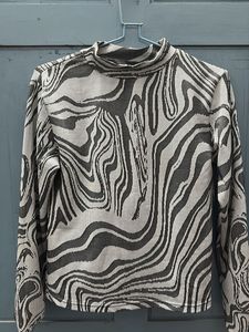 Abstract Print Long Sleeve Top
