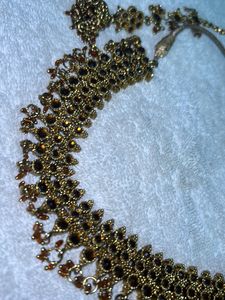 Elegant Gold Necklace &amp; Earring Set