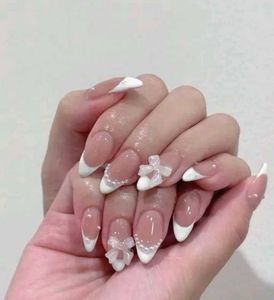 Beutiful 3D Press On Nails - 24 Reusable