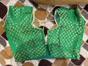 beautiful bandhej saree with blouse