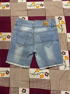 Women’s Light Blue Denim Shorts | Size 32