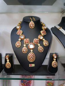 Red & Gold Kundan Jewelry Set