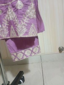 Elegant Lavender Kurta with Embellishments