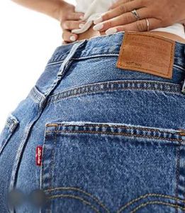 80's inspired, high rise Levi's 501 blue Denim