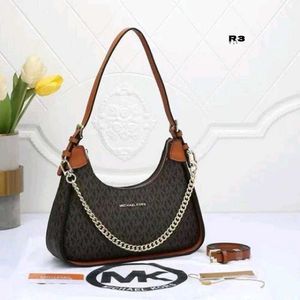 Micheal kors slingbags
