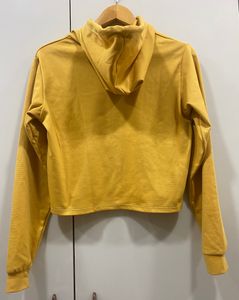 Women’s Mustard Yellow Crop Top With Cap