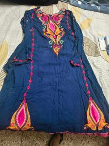 Embroidered Navy Blue Kurta in L 40 size