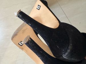 Black Bow Heels