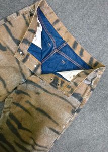 Wild Tiger Print Jeans