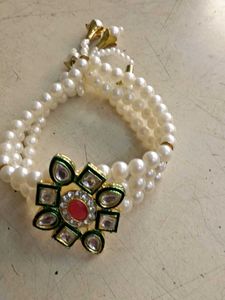 Elegant Pearl bracelet