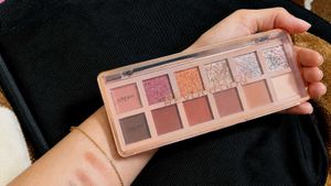 Revolution Eyeshadow Palette - Brown and Nude Tone