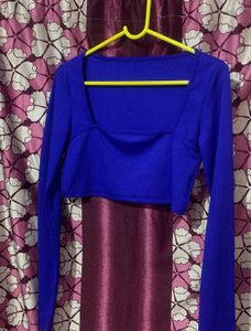 urbanic square neck Long Sleeve Crop Top