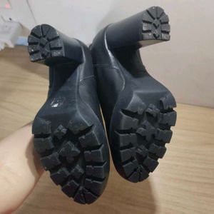 Stylish Black Heeled Boots ✨