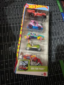 Hot Wheels HW Fun Park - 5 Car Pack