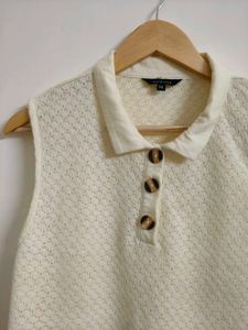 WESTSIDE Sleeveless Collared Top