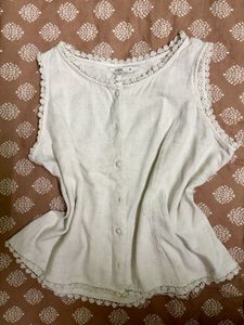 Sleeveless Lace Trim Top