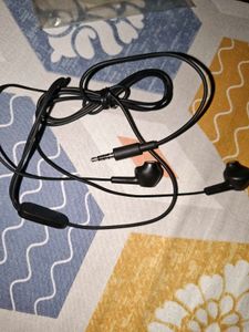 Motorola earphones