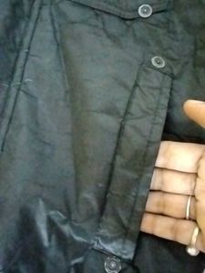 Stylish Black Puffer Jacket with Hood