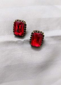 ❣️🌟Beautiful Red & Golden Combination Studs