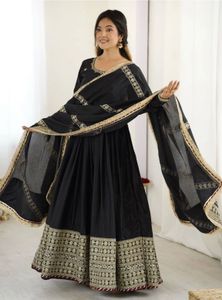 Elegant Black Embroidered Anarkali🧿👀