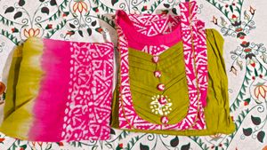 Green Kurta Set with Pink Print