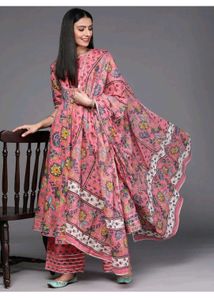 Elegant Floral Print Kurta set with Dupatta