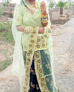 beautiful rajputi poshak