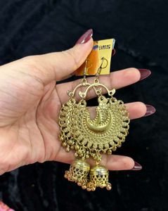 Intricate Golden Jhumka Earrings